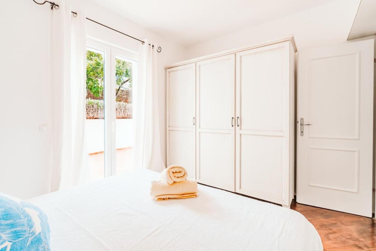 Sutivan Best Apartments Luaran gambar
