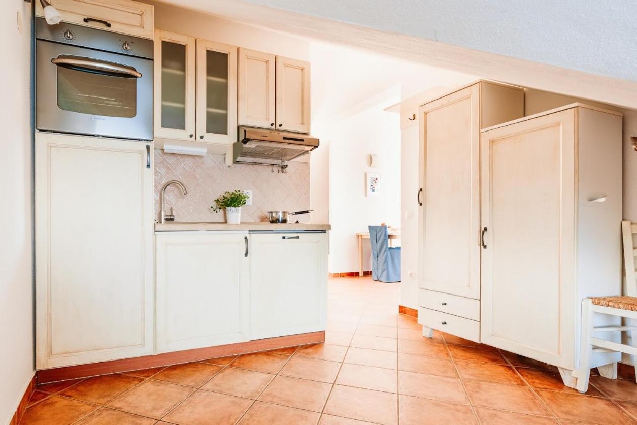Sutivan Best Apartments Luaran gambar