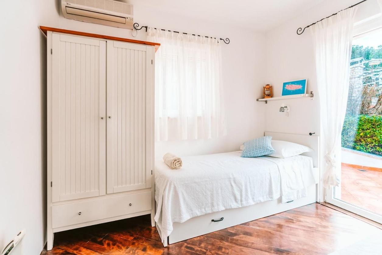 Sutivan Best Apartments Luaran gambar