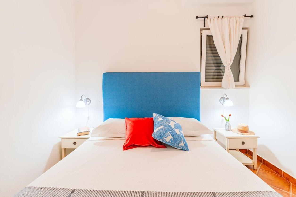 Sutivan Best Apartments Luaran gambar